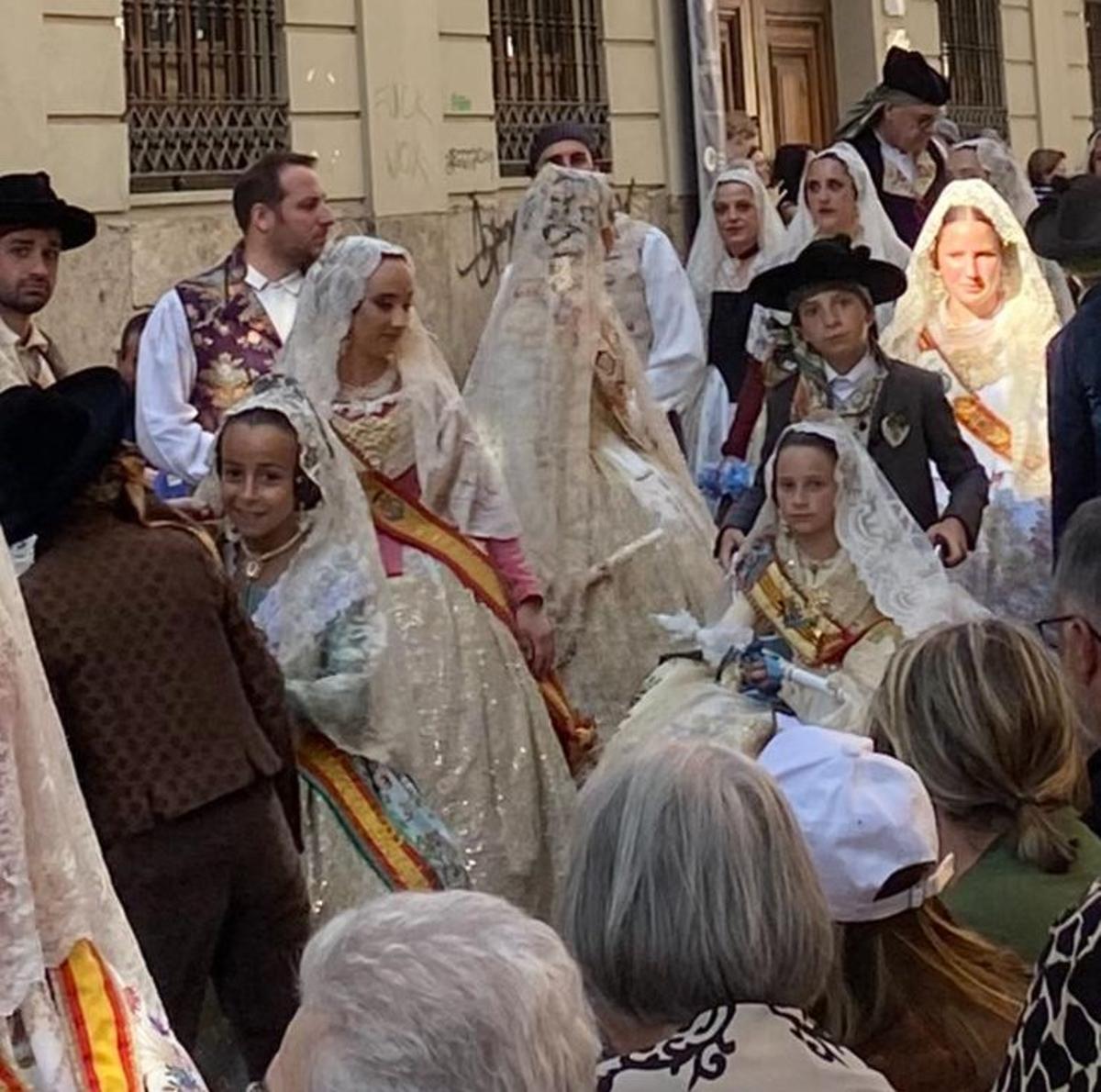 En la calle Caballeros, a dos ruedas