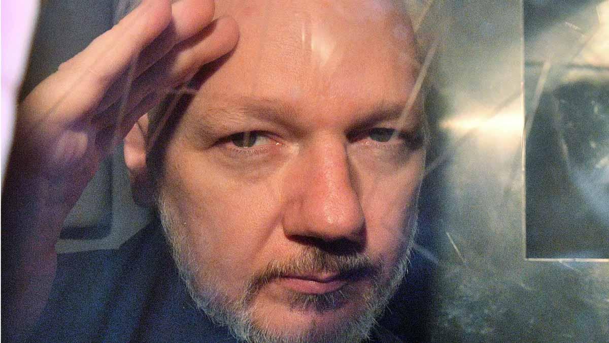 Suecia reabre el caso contra Assange por violación