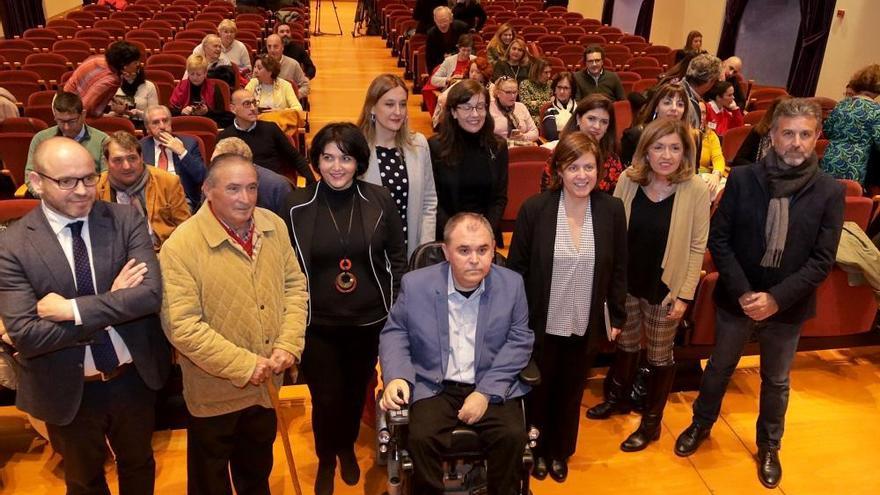 Nace Cocemfe, que agrupa a una docena de asociaciones en defensa de las personas con discapacidad