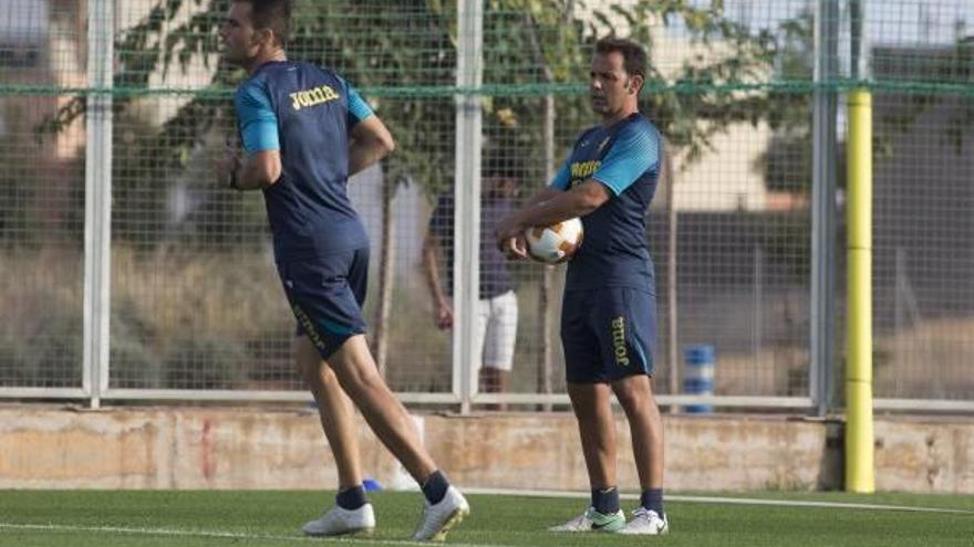Javi Calleja será el protagonista del partido en su debut en casa como técnico del Villarreal.