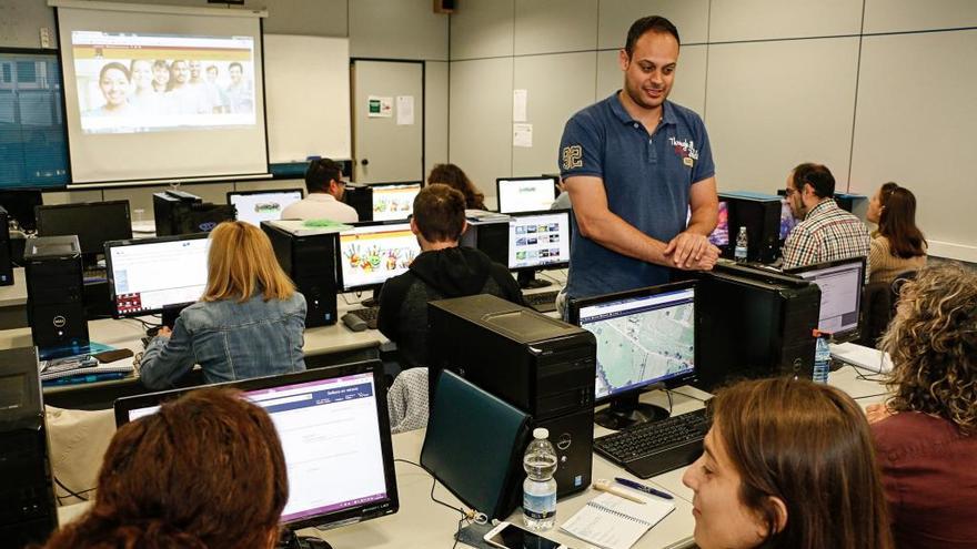 La mitad de los puestos de trabajo en 2020 será para titulados en FP