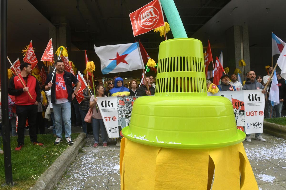 Protesta de trabajadoras de la limpieza durante la negociación del convenio, el año pasado.