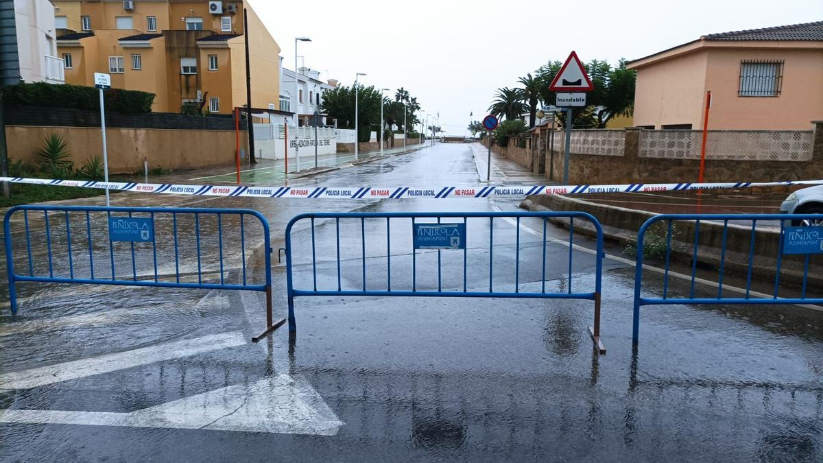 Calles cortadas por las inundaciones en Peñíscola