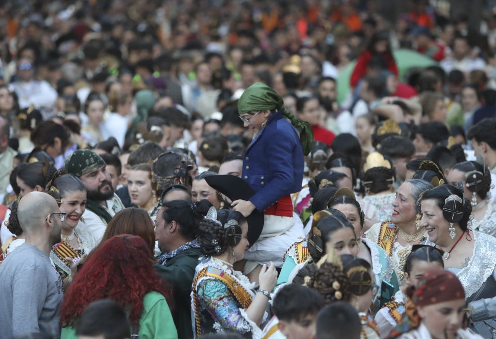 Emoción y nervios en la entrega de premios a las fallas de Sagunt