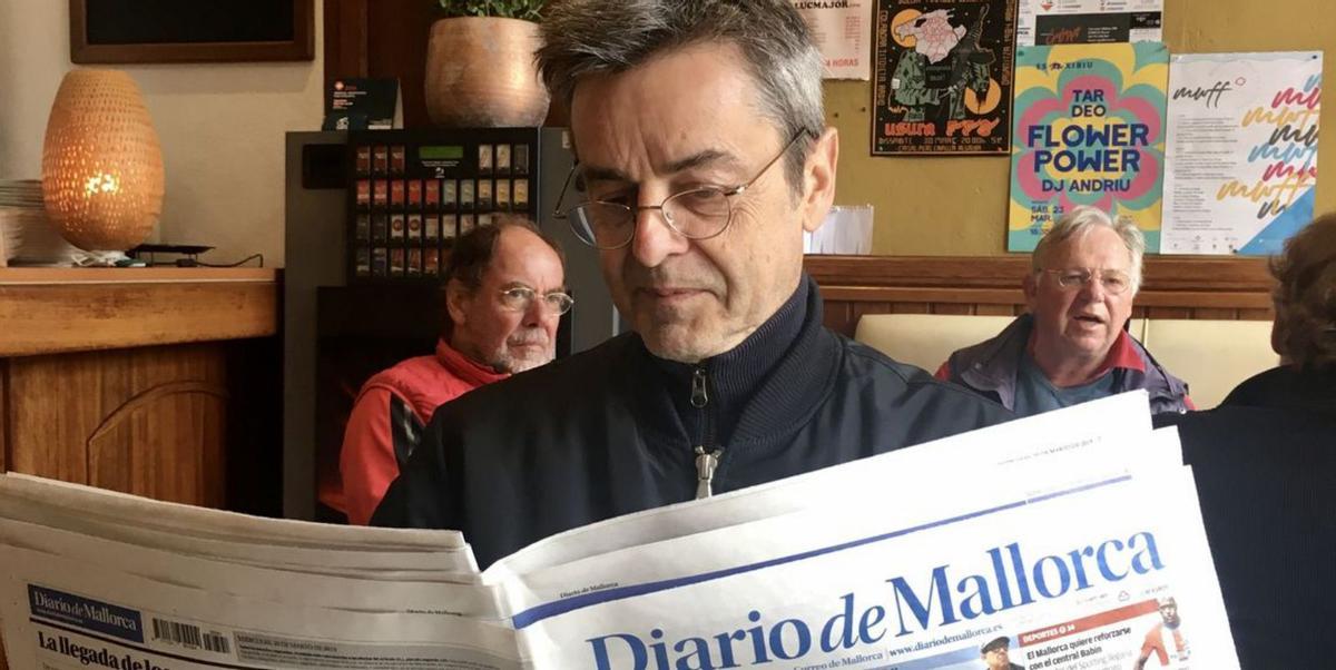 Klaus Späne, hier bei der Recherche, ist Redakteur bei der „Frankfurter Neuen Presse“.  | FOTO: PRIVAT