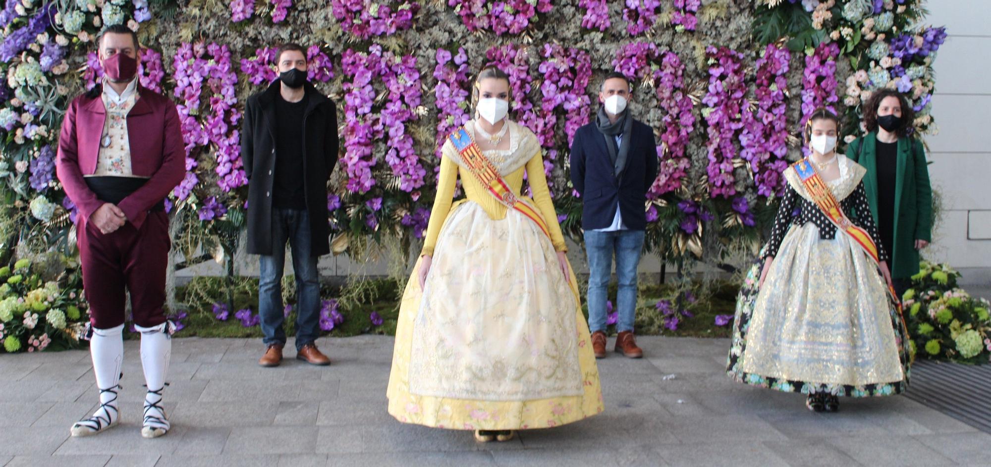 "Photocall" de las Juntas Locales Falleras en la Fiesta del Patrimonio