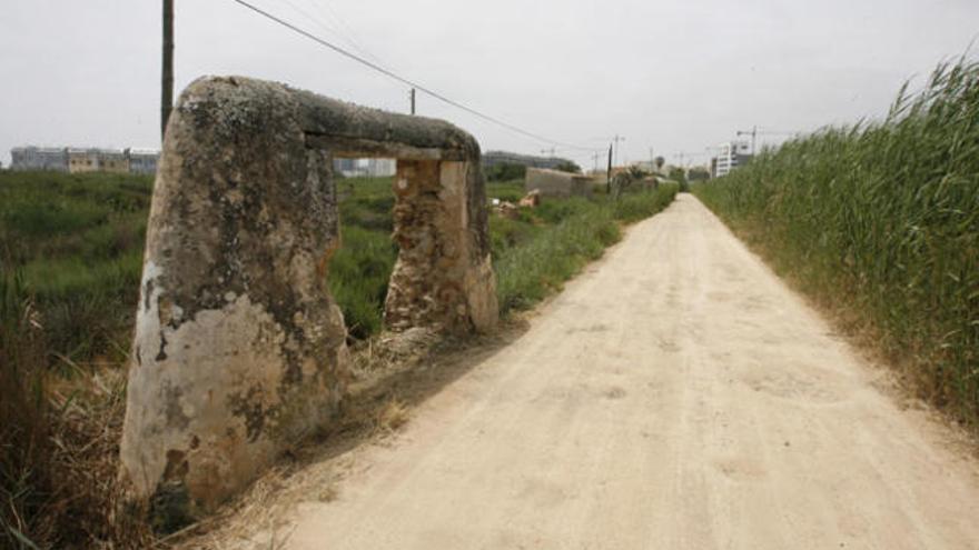 Un portal de feixa en ses Feixes de Talamanca.