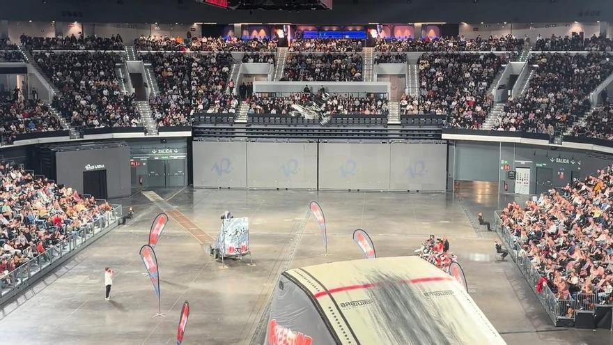 El Roig Arena disfruta de un gran 'show' con el Freestyle World Tour