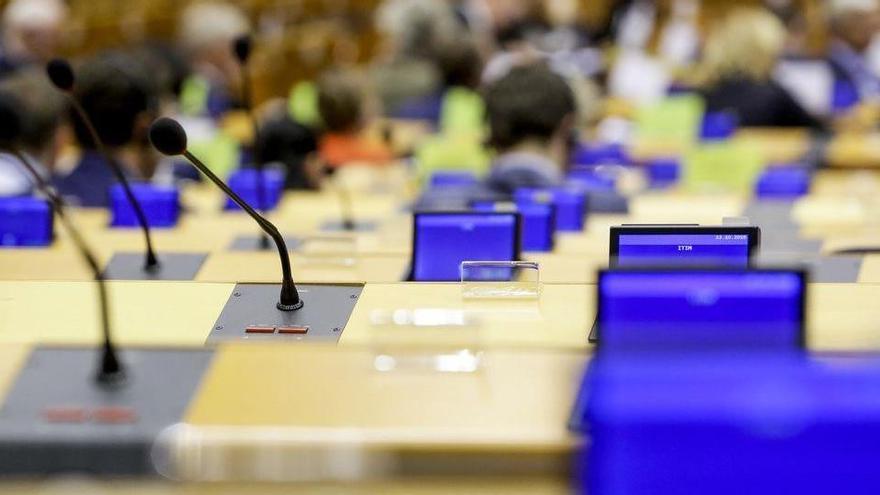 EU-Parlament fordert bei Impfzertifikat Aufhebung der Quarantäne-Pflicht