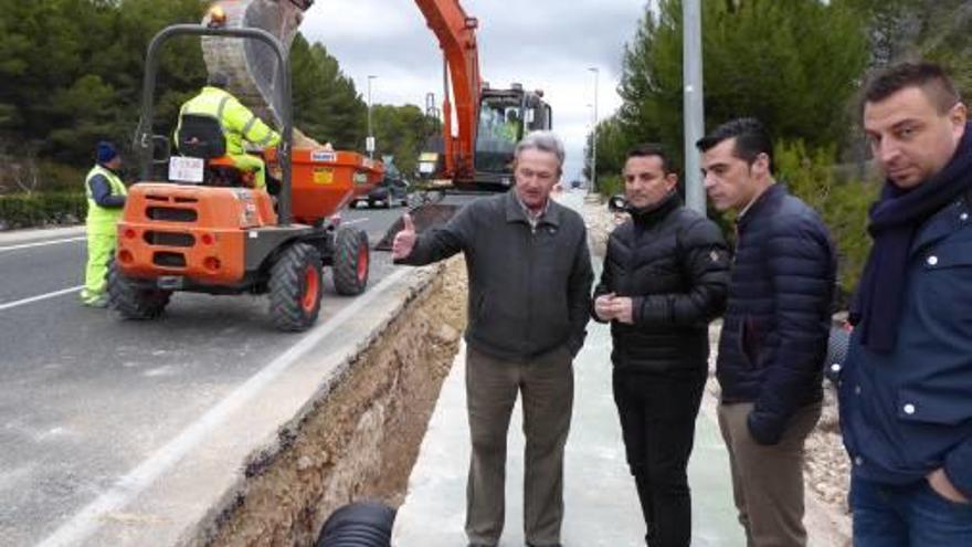 Visita a las obras del alcalde de La Nucía, Bernabé Cano.