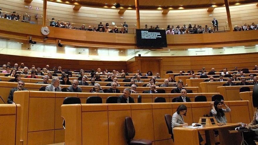 El Senado, en el aire