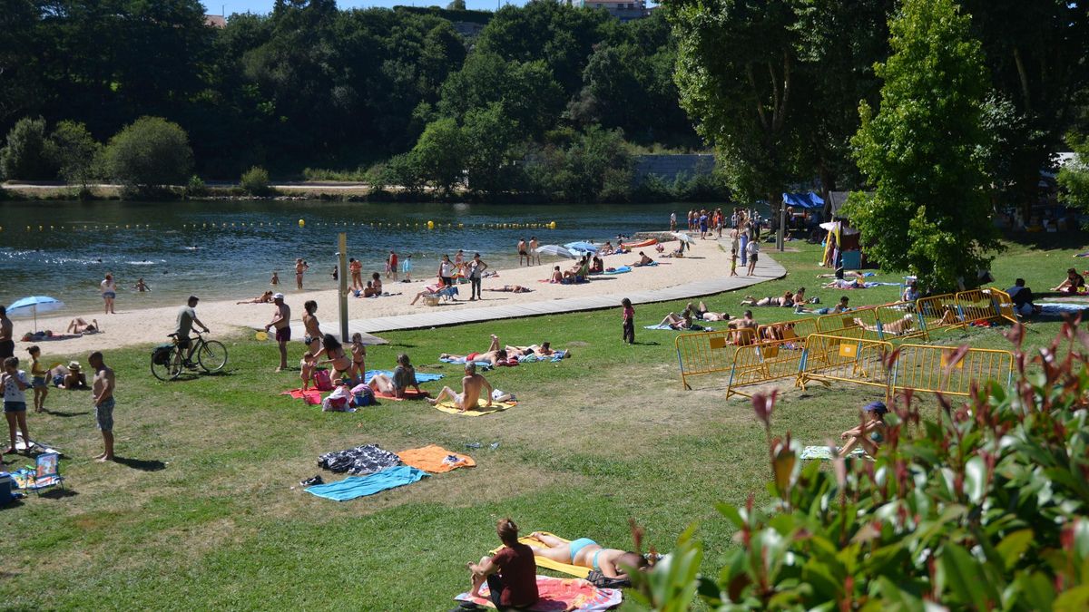 Playa fluvial de Monte Porreiro, en el río Lérez.