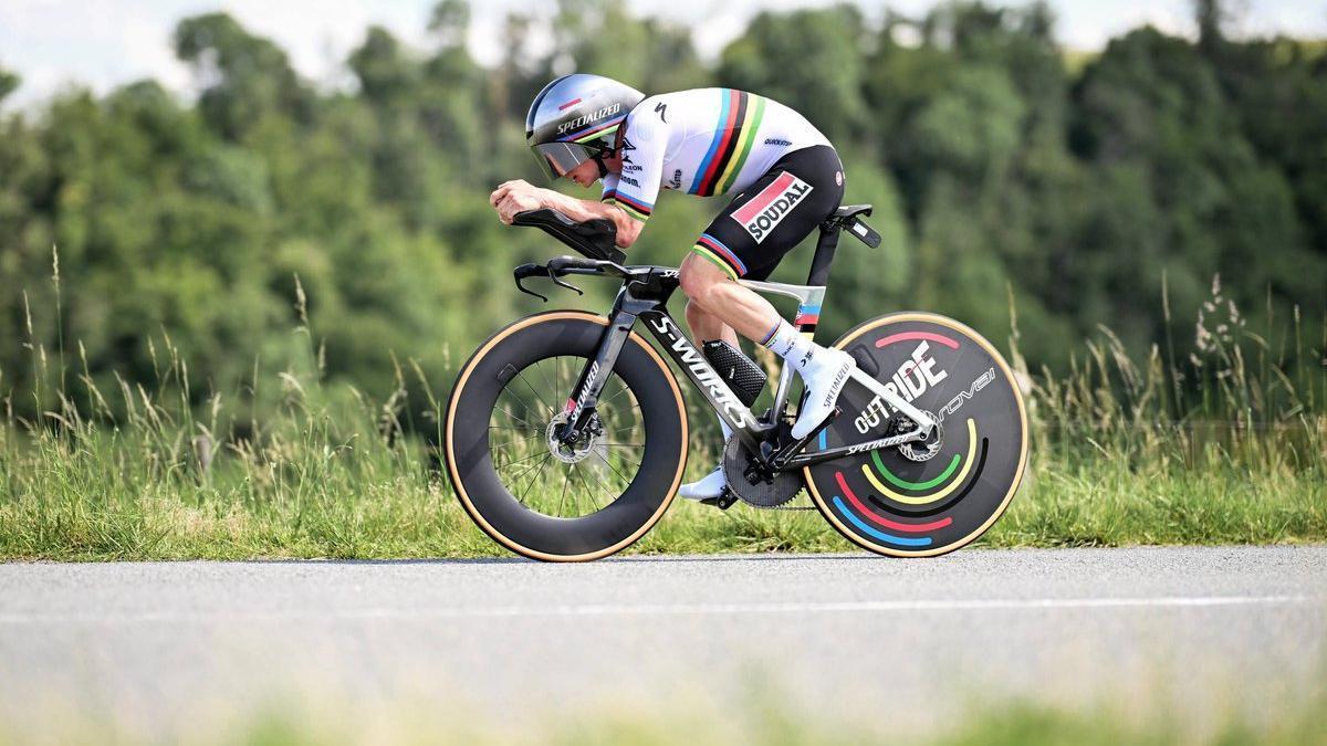 Evenepoel culmina el doblet de Jocs i Mundial en contrarellotge