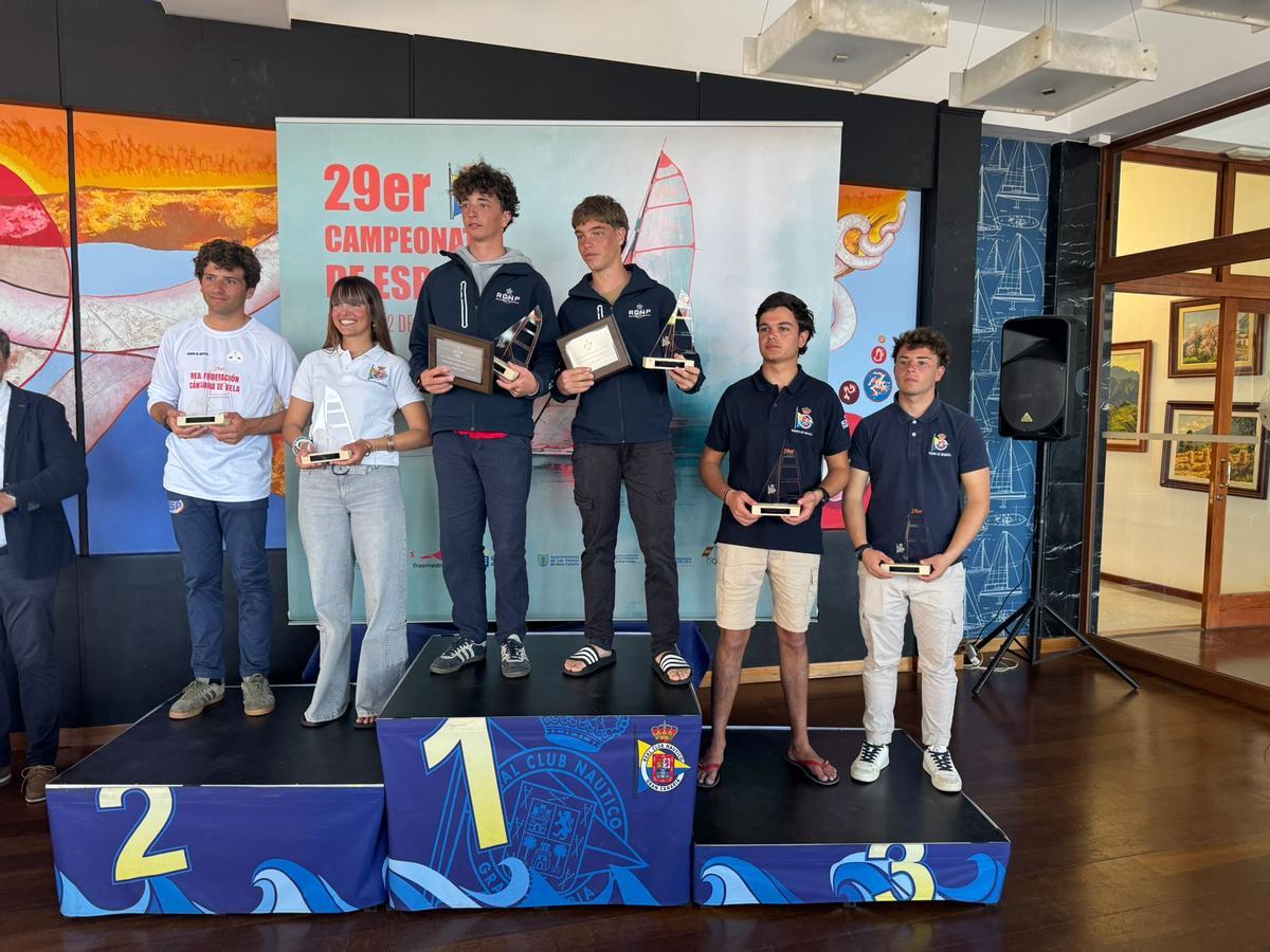 Francisco Truyols y Pablo Romero, en lo más alto del podio nacional de la clase 29er.