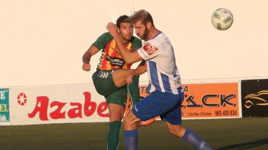 El CD Castellón empata en el descuento con gol de Esaú y se lleva un punto de Crevillente (1-1)