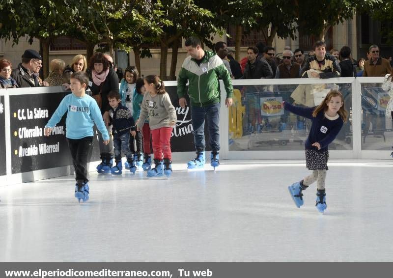 Galería de fotos --  Castellón sobre hielo en Navidad