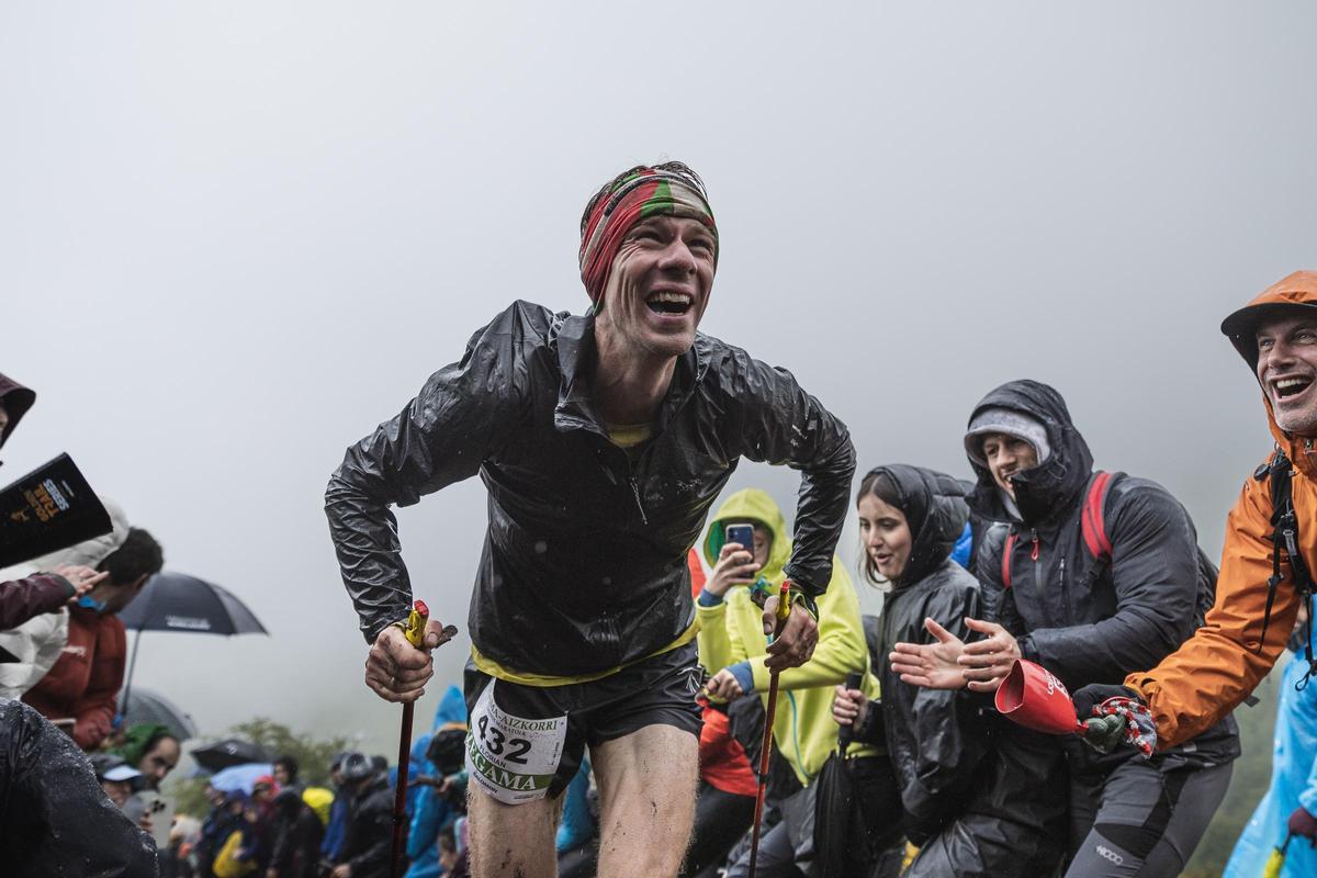 Una de las clásicas estampas de la Zegama-Aizkorri durante la edición del año pasado