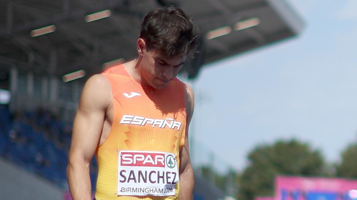 Oriol Sánchez sufrió un problema muscular en la recta