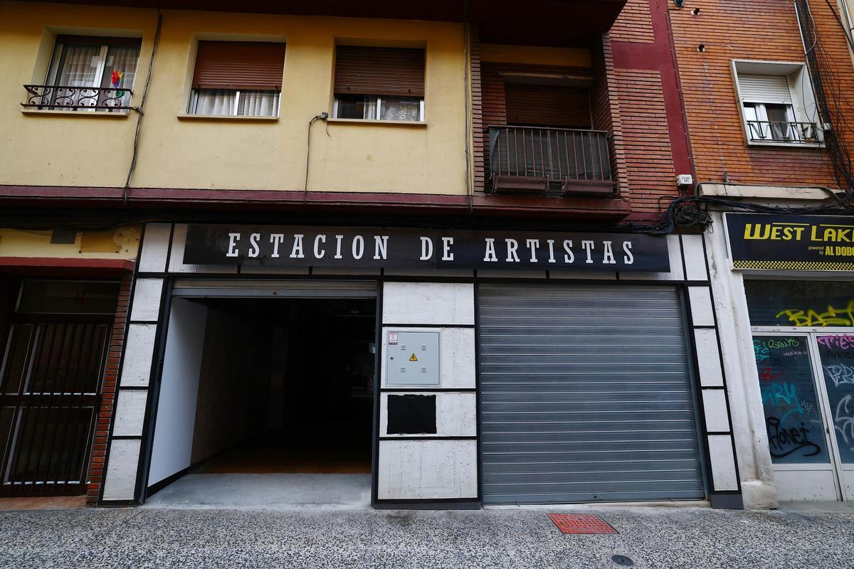Estació de Artistas en el mercado de la Estación.