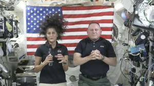 Surt la missió de rescat dels astronautes encallats a l’EEI