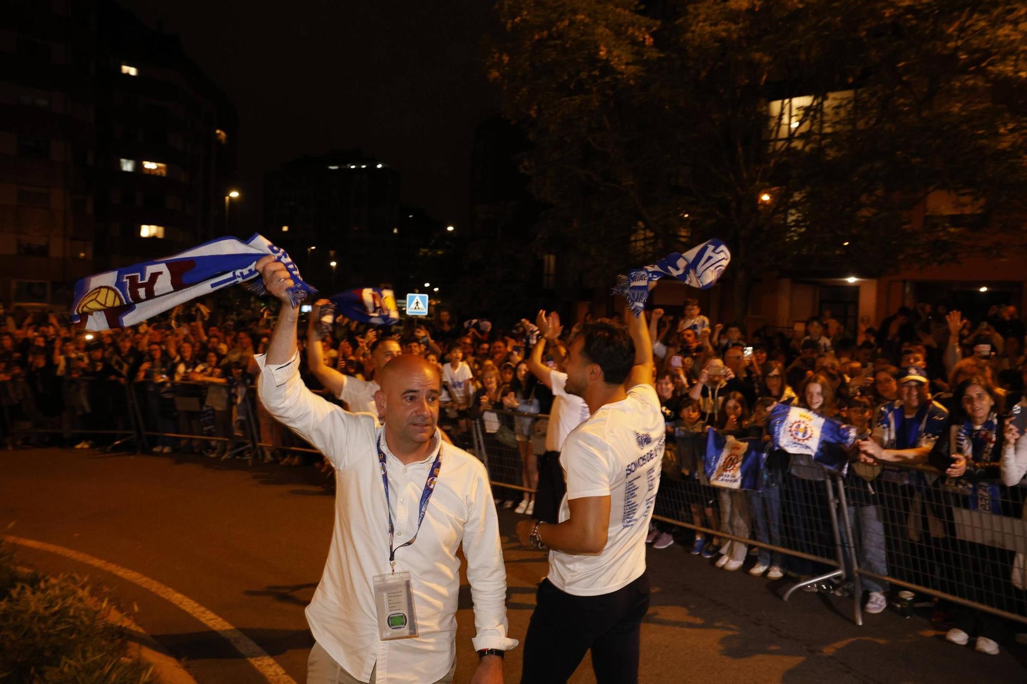 EN IMÁGENES: Locura en las calles de Avilés por el ascenso