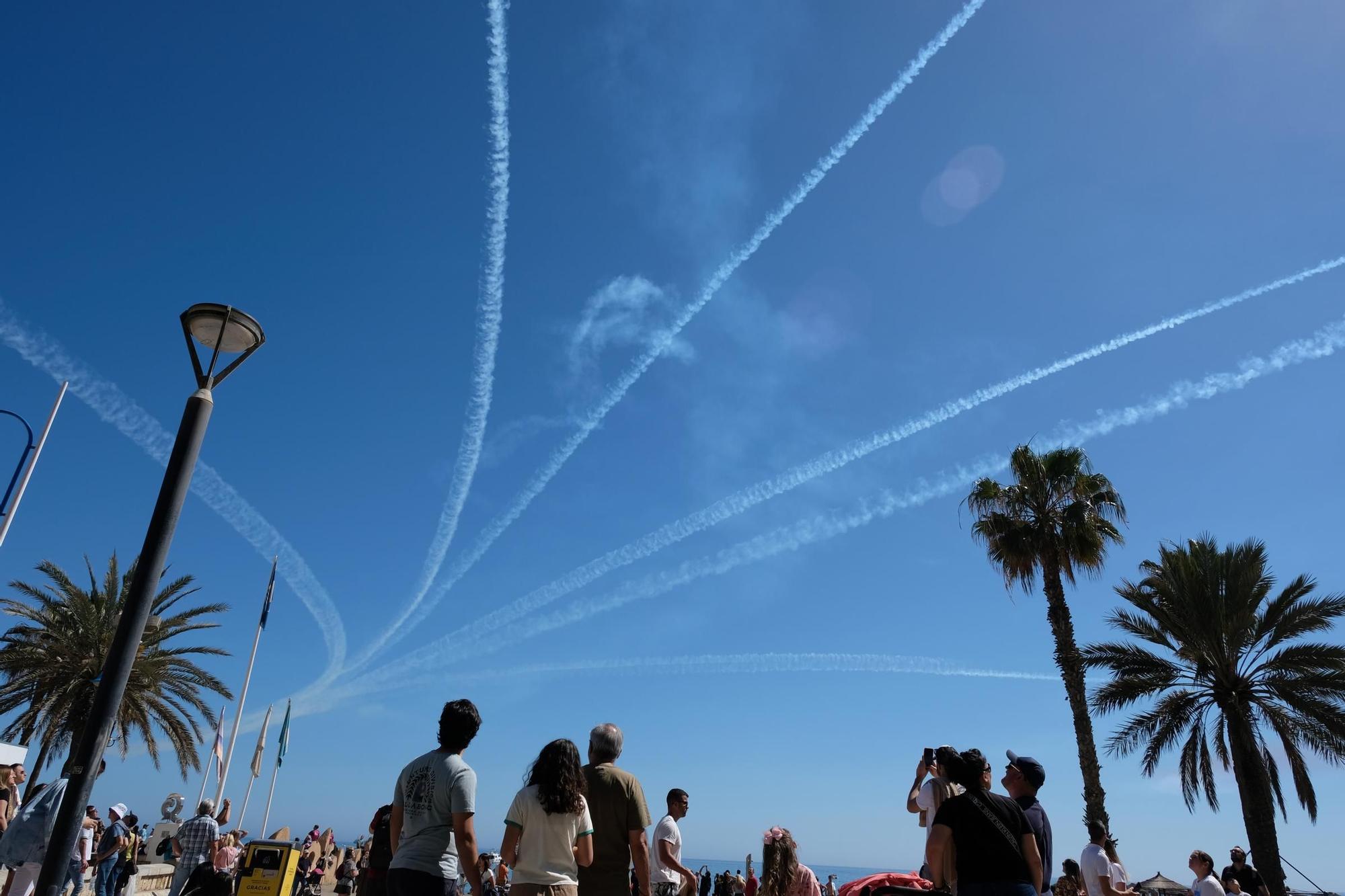 Espectáculo aéreo de Patrulla Águila en Málaga