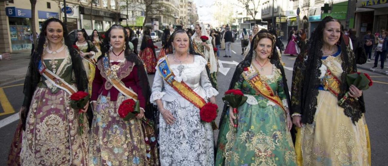 Las primeras flores  llegan de los pioneros