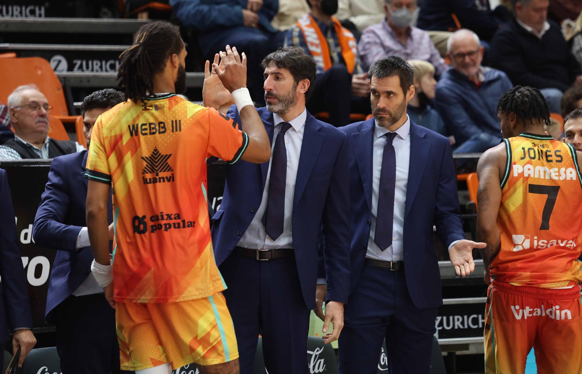 Las mejores imágenes del Valencia Basket - Girona Basketball