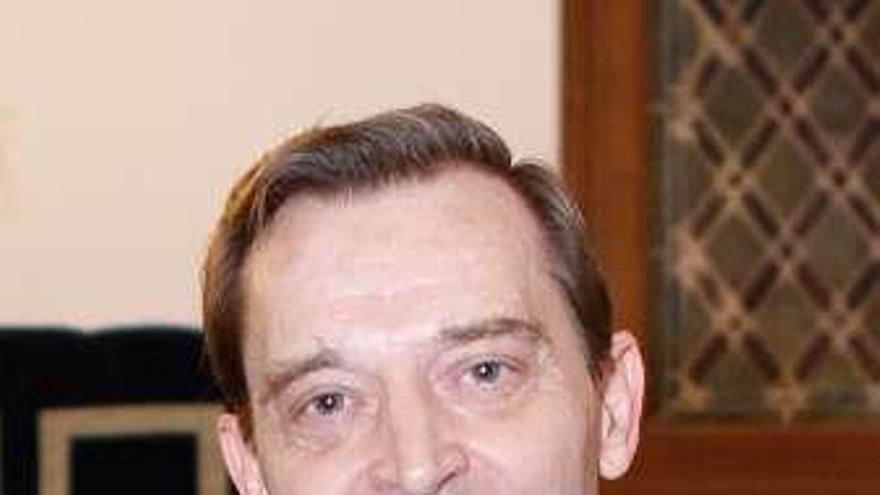 Pedro García, reelegido en la presidencia de la Cofradía del Vía Crucis