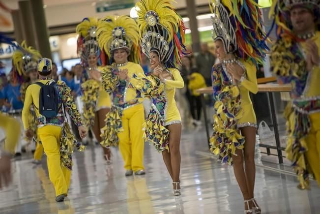 Donacion premio Reina del Carnaval del Centro ...