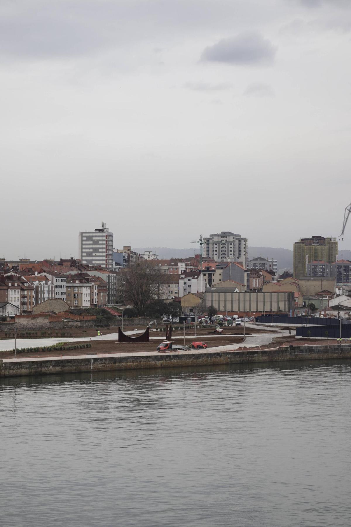 Así avanzan los trabajos para la recuperación de los terrenos de Naval Gijón (en imágenes)