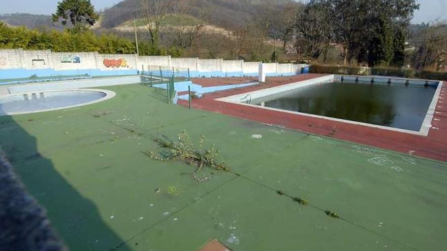 Estado actual de la piscina de Riaño.