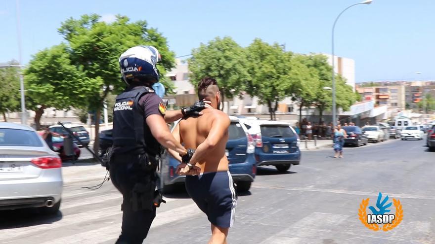 Siete detenidos, entre ellos la víctima, tras un tiroteo entre dos clanes familiares en la Zona Norte de Alicante