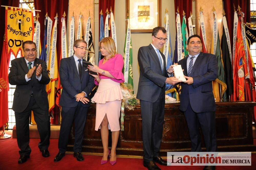 Presentación de Doña Sardina y el Gran Pez