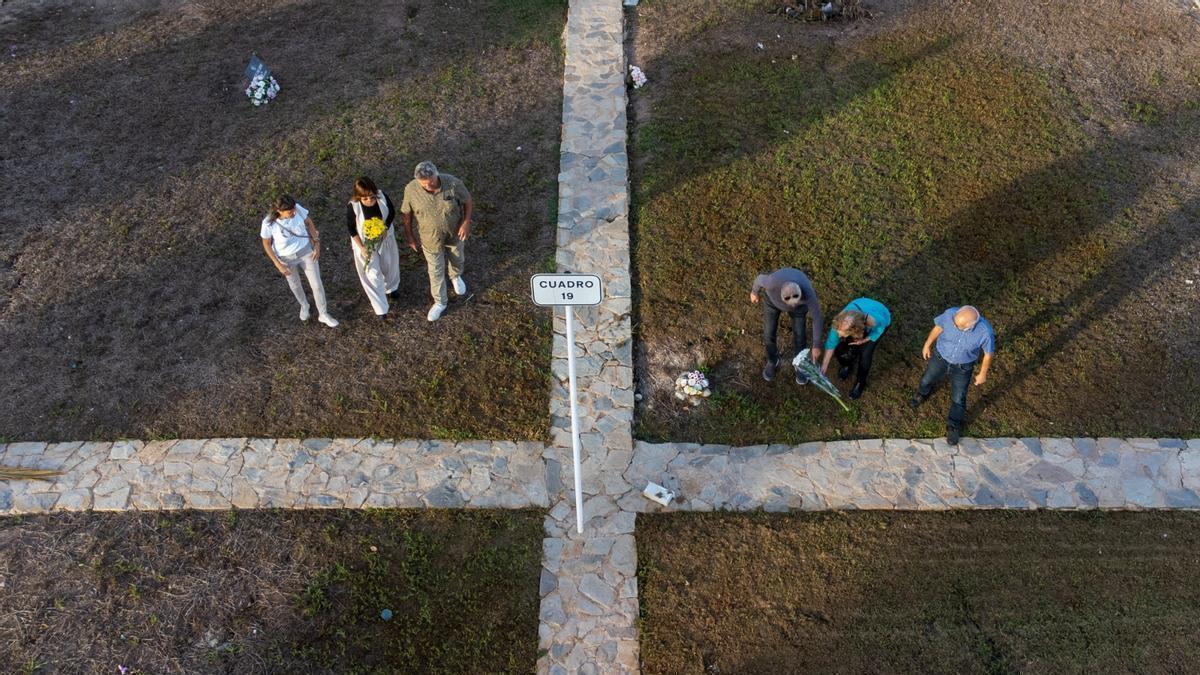 La última gran fosa de represaliados del franquismo que queda por abrir en el cementerio de Alicante
