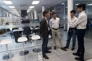 Los finalistas del Circuito Valenciano de Novilladas, Marco Polope, Ian Bermejo y Javier Cuartero, visitan la redacción de Levante-EMV antes de torear en Villena