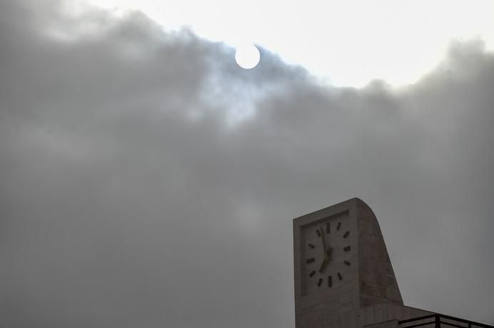 METEOROLOGIA. CALIMA MEZCLADA CON NUBES