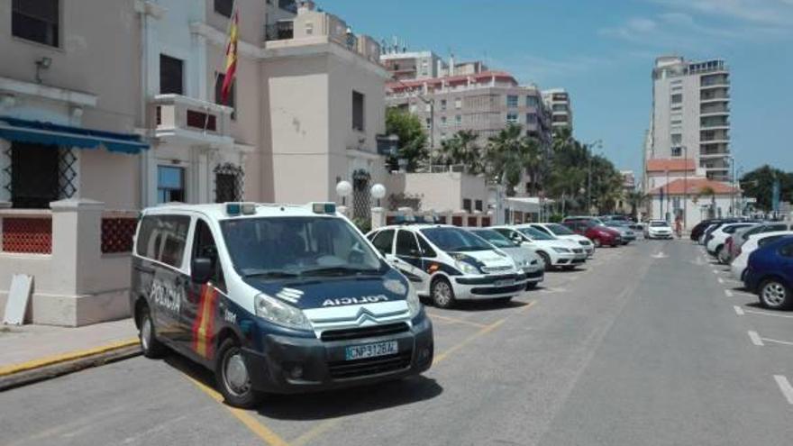 Arrestado en Dénia por grabar durante tres años a su cuñada en el baño