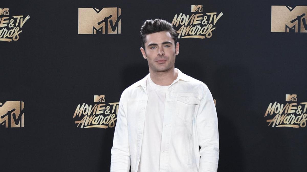 Zac Efron en los MTV Movie &amp; TV Awards 2017