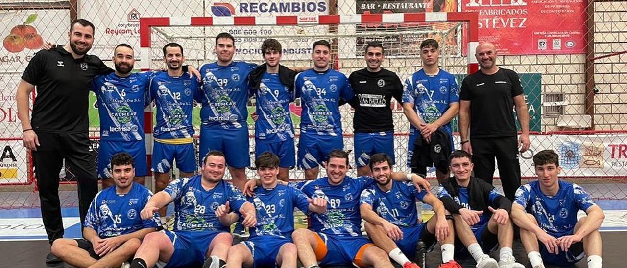 Plantilla del Rasoeiro que se impuso al Novás.