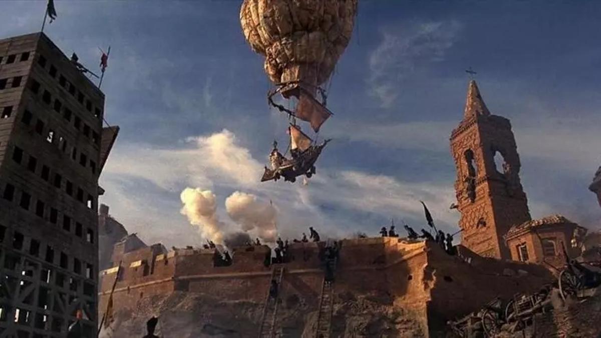 Fotograma de la película 'Las aventuras del barón Munchausen' grabada en Belchite
