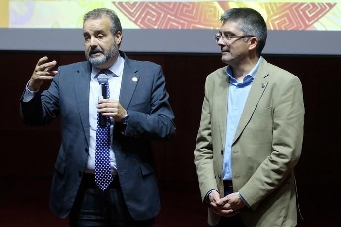 Las Palmas de Gran Canaria . El rector de la Universidad de Las Palmas de Gran Canaria, Rafael Robaina, asiste a la gala con la que el Instituto Confucio de la institución celebra el Año Nuevo Chino, que en esta ocasión festejará el advenimiento del año de la rata, animal que simboliza el ingenio y la chispa en el zodiaco chino  | 31/01/2020 | Fotógrafo: José Carlos Guerra