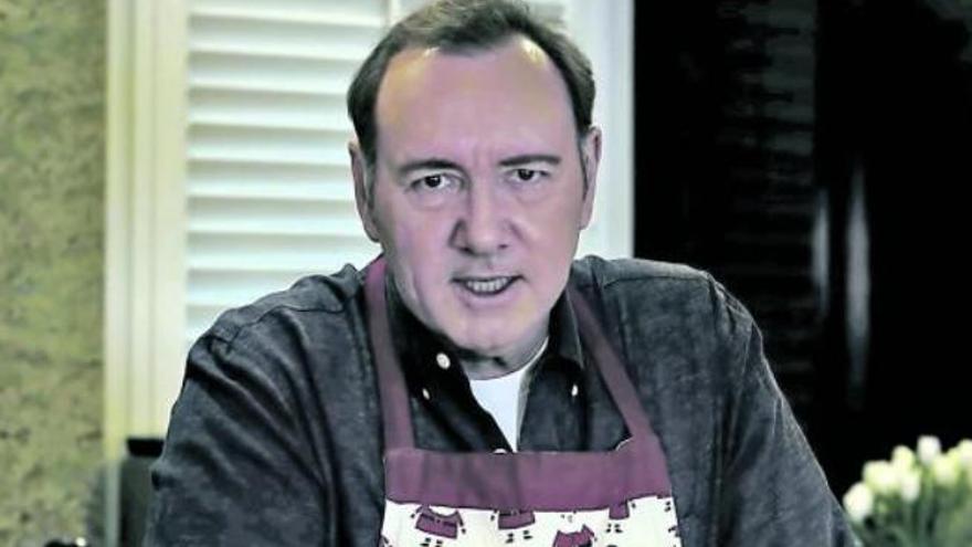 Spacey muta en Underwood para defenderse de las acusaciones de abuso sexual