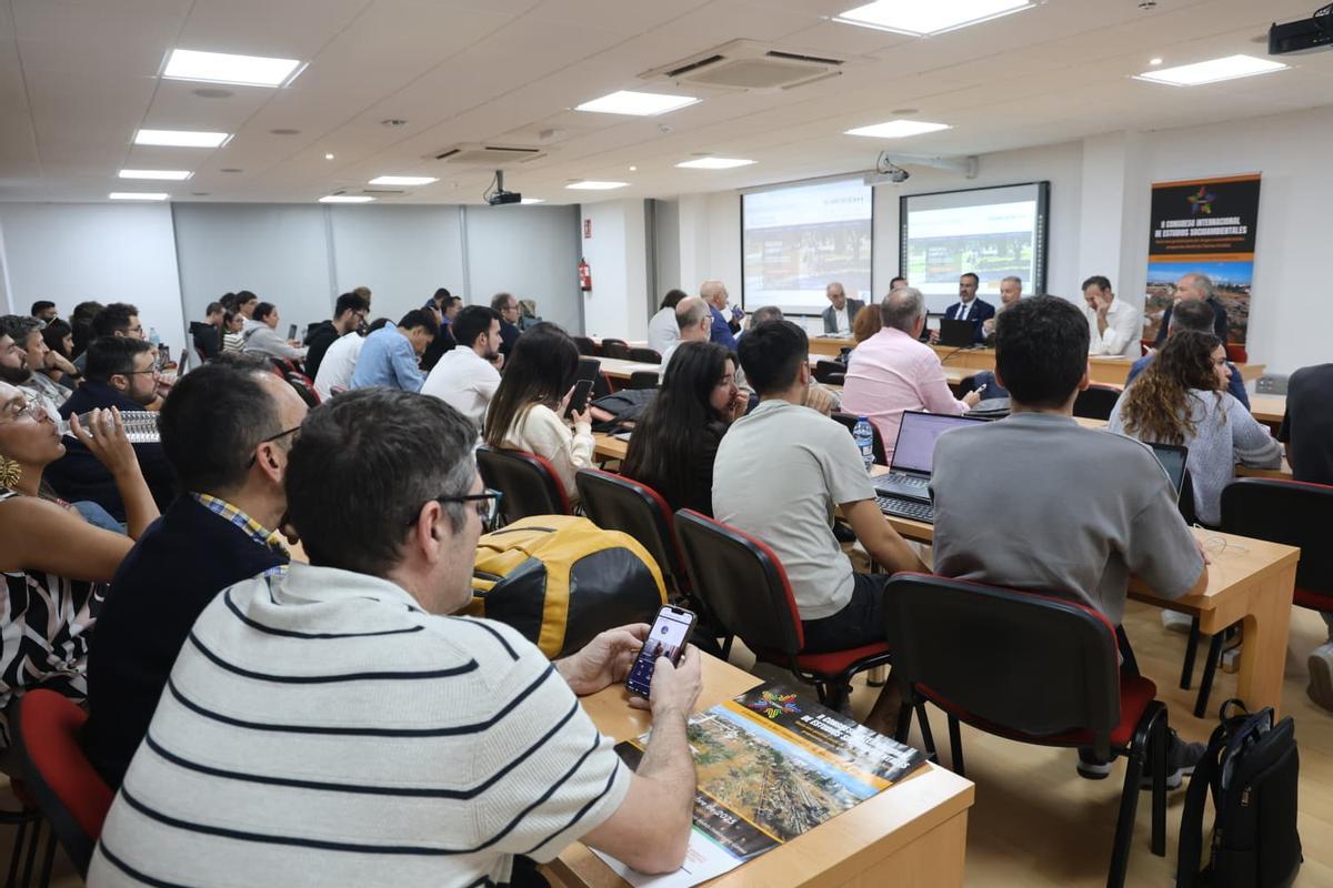 La ponencia concentró a un numeroso público
