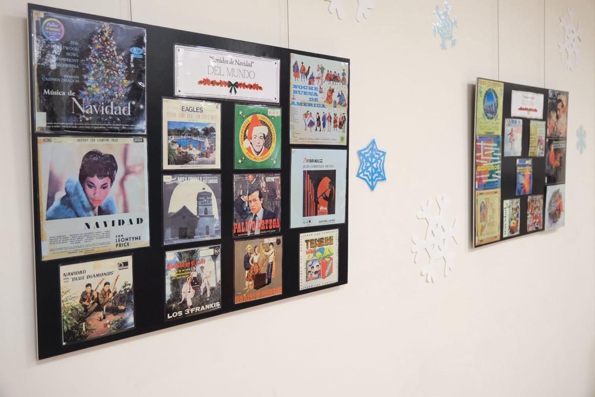 Algunos de los vinilos de la colección de RNE en Cabra.