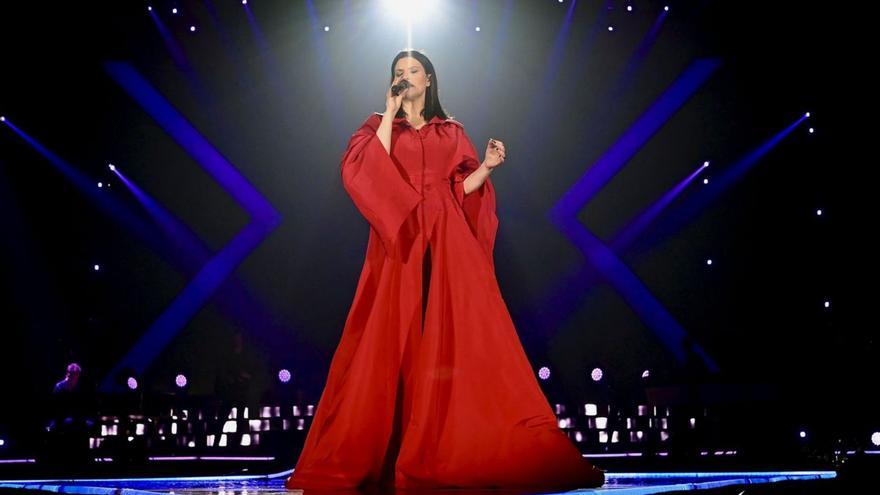 Laura Pausini, from girl to woman (and warrior) in Sant Jordi