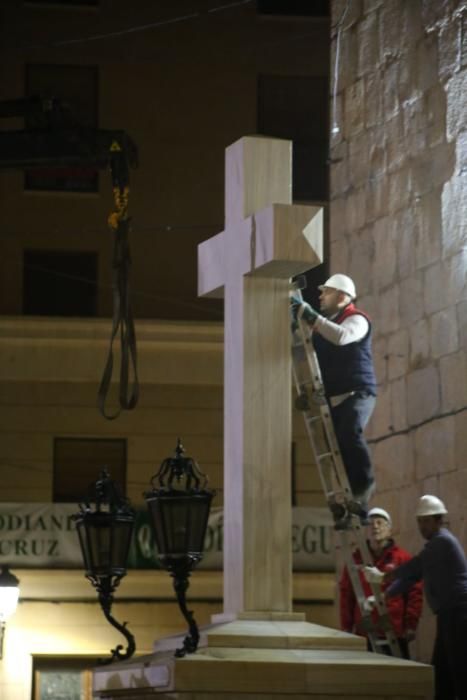 Retiran la Cruz de Callosa de Segura entre fuertes medidas de seguridad