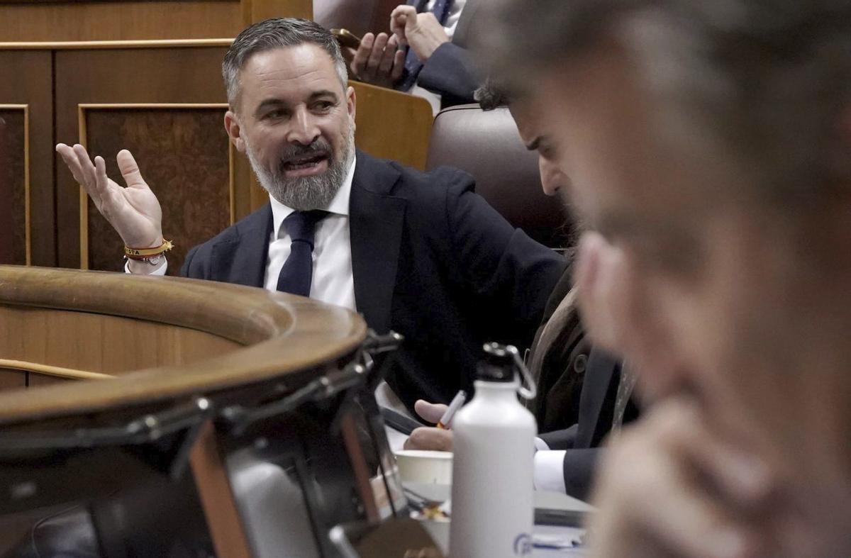 El PP i Vox mantenen el pols sense donar pistes sobre el desenllaç