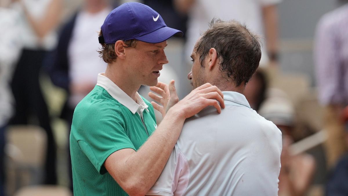 Sinner y Gasquet se saludan tras el partido