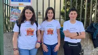 Tres alumnos de Fontanars dels Alforins llevan "les rondalles" de Enric Valor hasta Italia